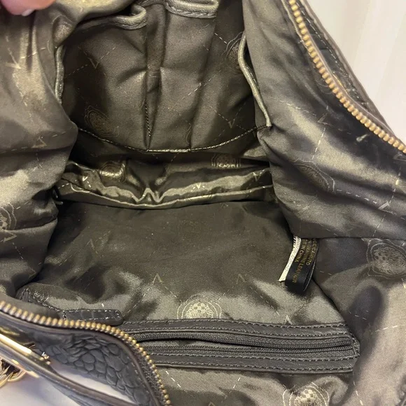 Vince Camuto Black Pebbled Leather Shoulder Bag with Gold Chain Detail - Picture 8 of 12